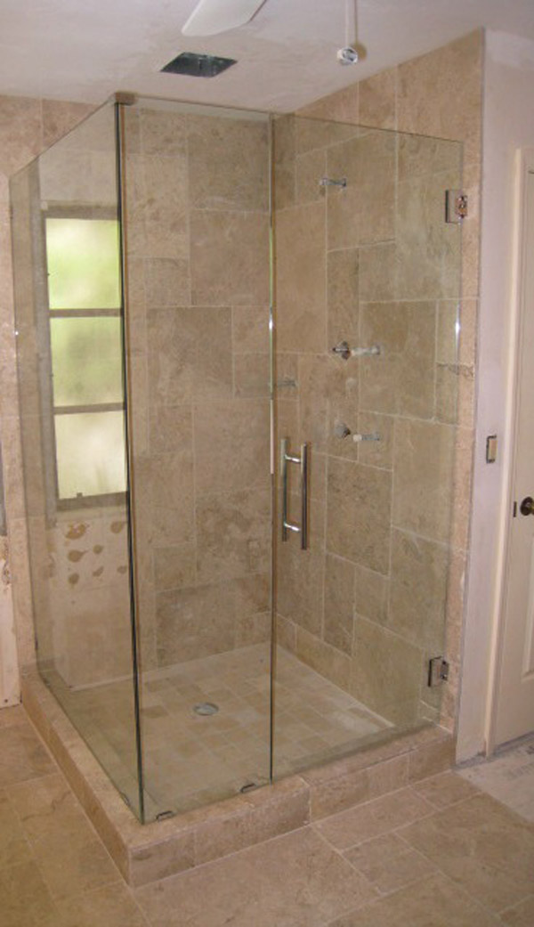 Contemporary Showers Barefoot Beach, Florida