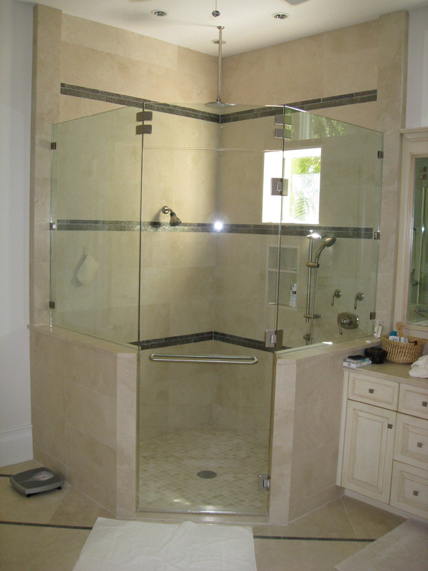 Seamless Shower Doors Ft Myers Beach, Florida